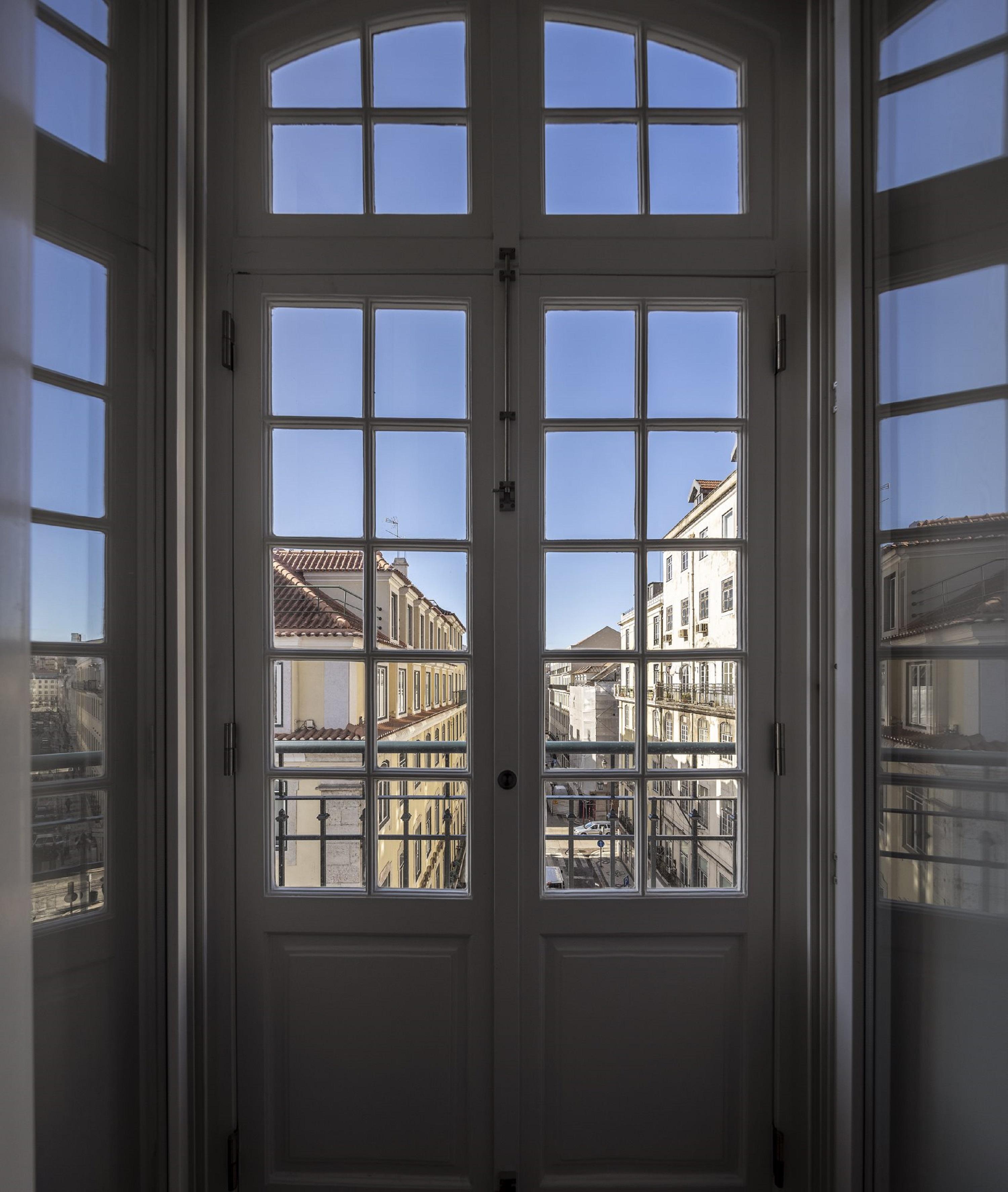Lisbon Serviced Apartments - Madalena Exterior photo